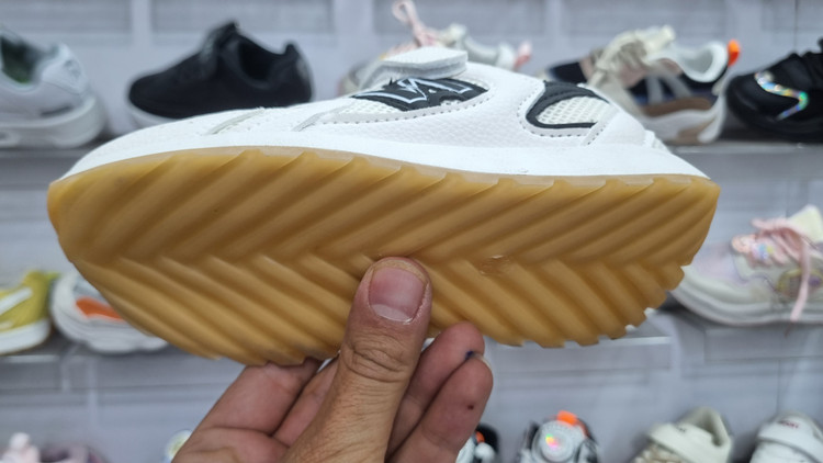 مدل نیوبالانس